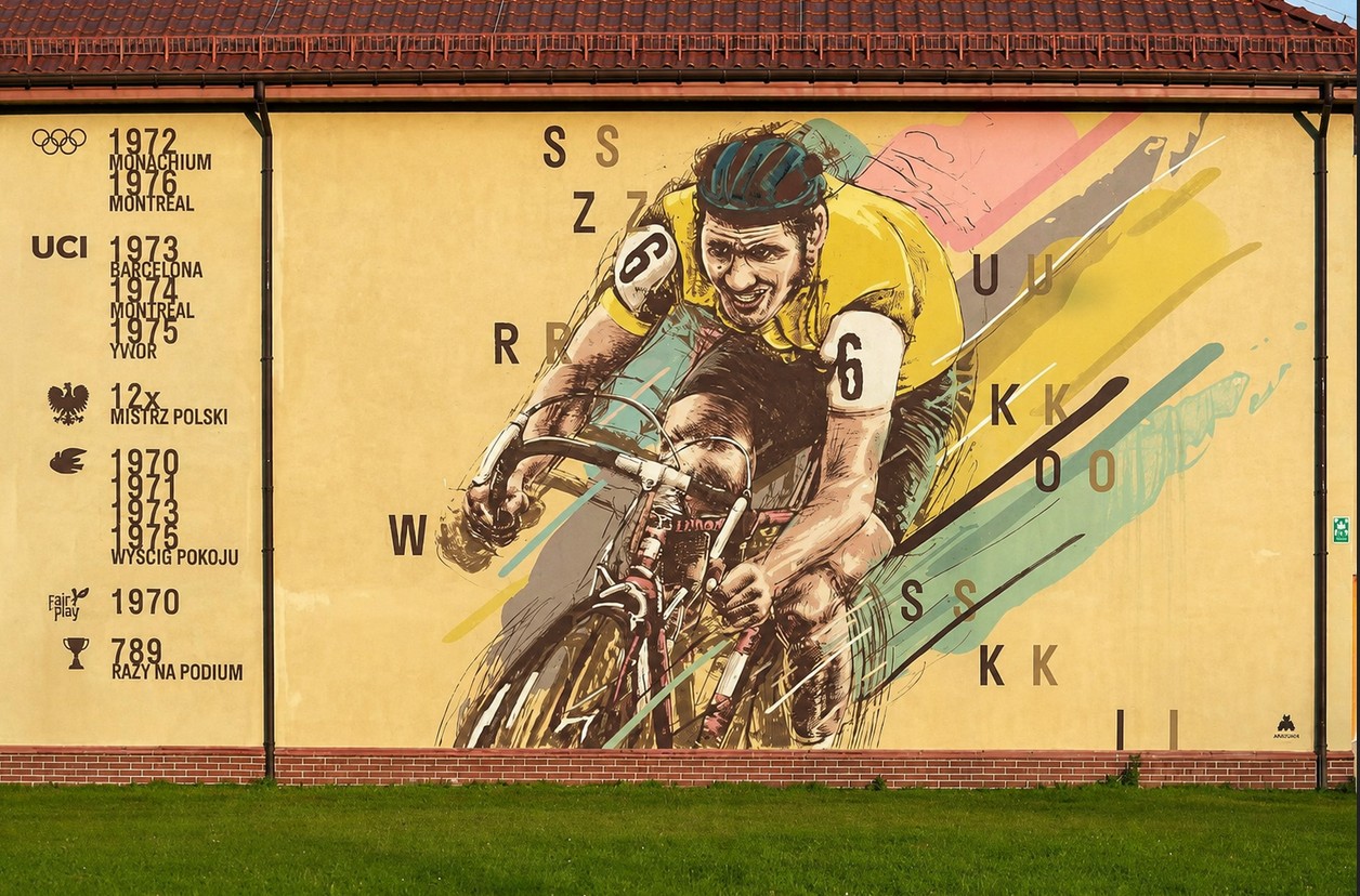 Mural Ryszarda Szurkowskiego w Krośnicach